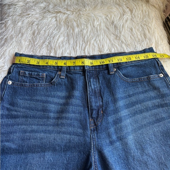 BANANA REPUBLIC Women’s Denim Shorts - Picture 13 of 16